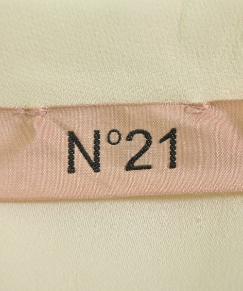 Nﾟ 21 เสื้อสตรี