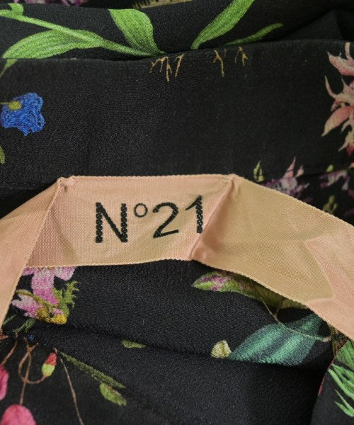 Nﾟ 21 เสื้อสตรี