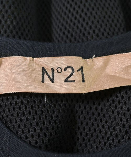 Nﾟ 21 เสื้อกล้าม