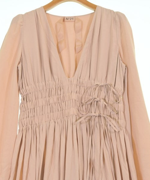 Nﾟ 21 ชุดเดรส