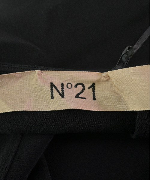 Nﾟ 21 ชุดเดรส