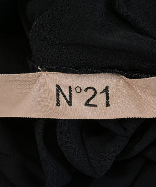 Nﾟ 21 ชุดเดรส