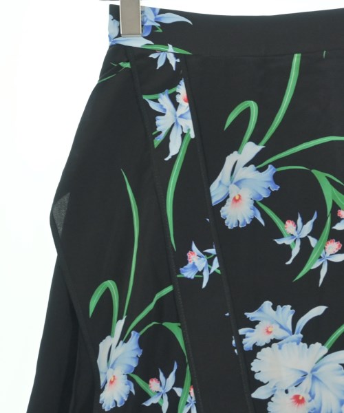 Nﾟ 21 กระโปรงยาวถึงเข่า