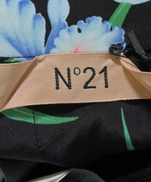 Nﾟ 21 กระโปรงยาวถึงเข่า