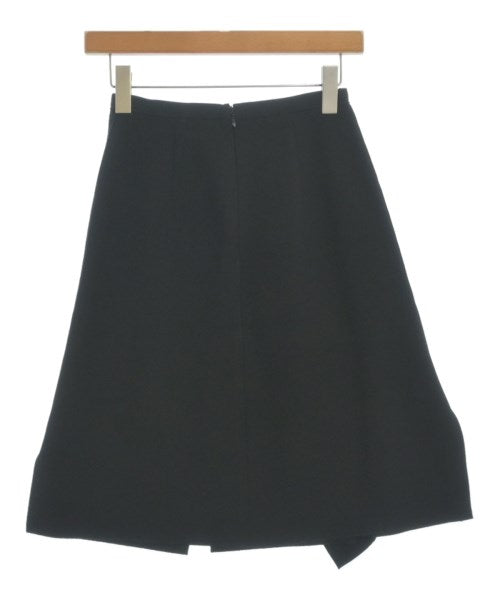 Nﾟ 21 กระโปรงยาวถึงเข่า