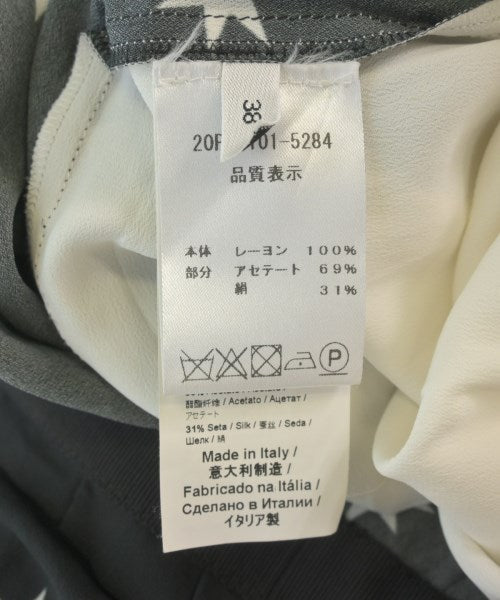 Nﾟ 21 กระโปรงยาวถึงเข่า