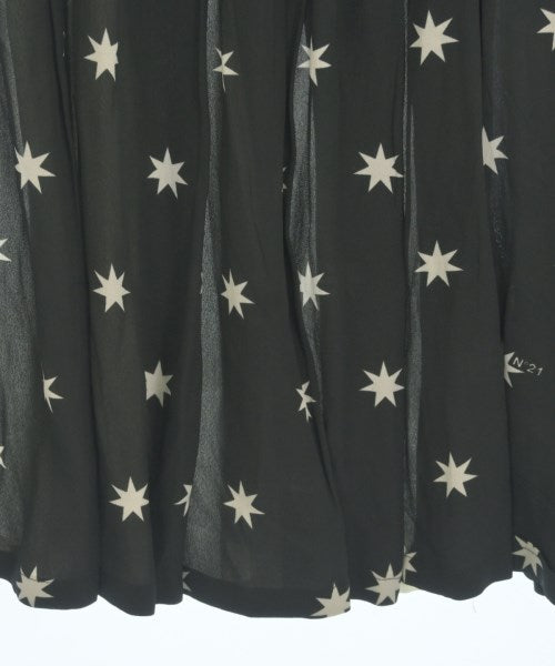 Nﾟ 21 กระโปรงยาวถึงเข่า