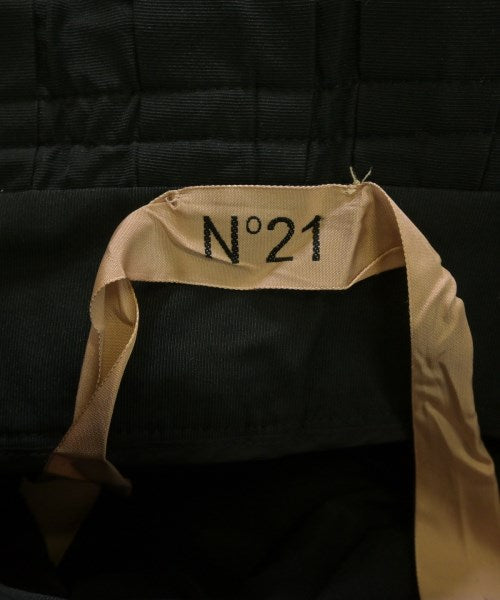 Nﾟ 21 กระโปรงสั้น