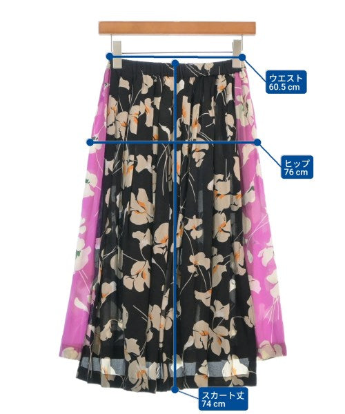 Nﾟ 21 กระโปรงยาวถึงเข่า