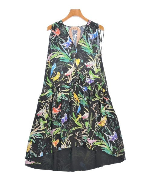 Nﾟ 21 ชุดเดรส