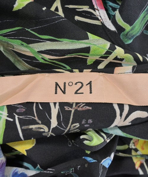 Nﾟ 21 ชุดเดรส