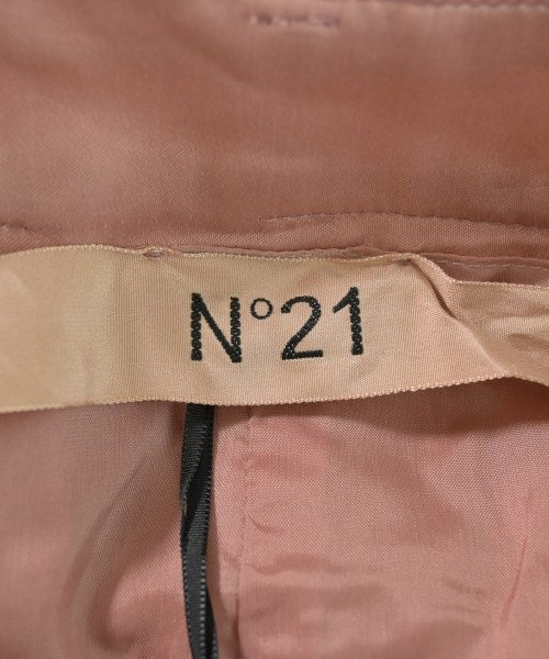 Nﾟ 21 กระโปรงยาวถึงเข่า