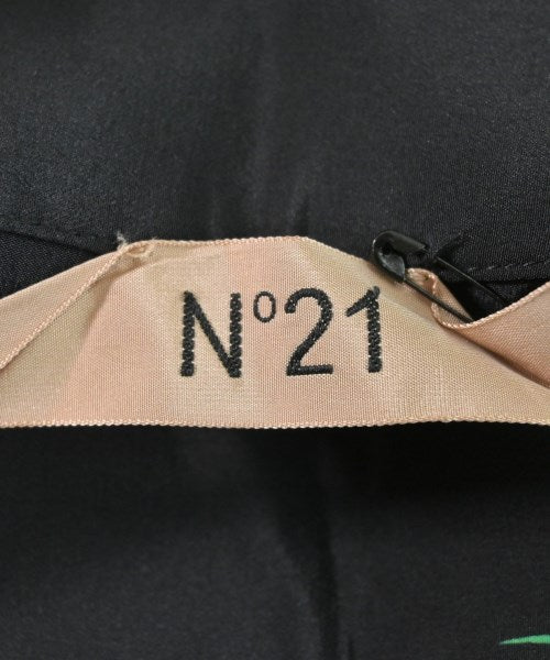 Nﾟ 21 กระโปรงยาวถึงเข่า