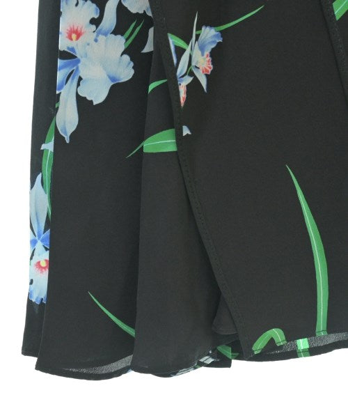 Nﾟ 21 กระโปรงยาวถึงเข่า