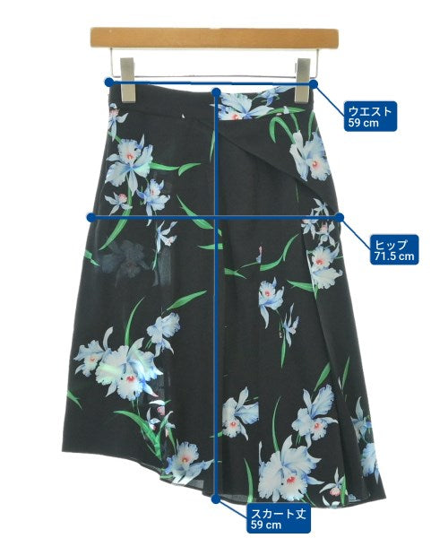 Nﾟ 21 กระโปรงยาวถึงเข่า