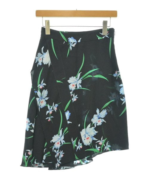 Nﾟ 21 กระโปรงยาวถึงเข่า