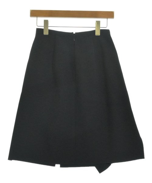 Nﾟ 21 กระโปรงยาวถึงเข่า