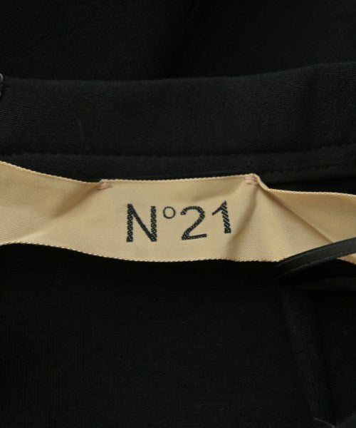 Nﾟ 21 กระโปรงยาวถึงเข่า