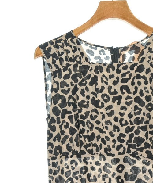 Nﾟ 21 ชุดเดรส