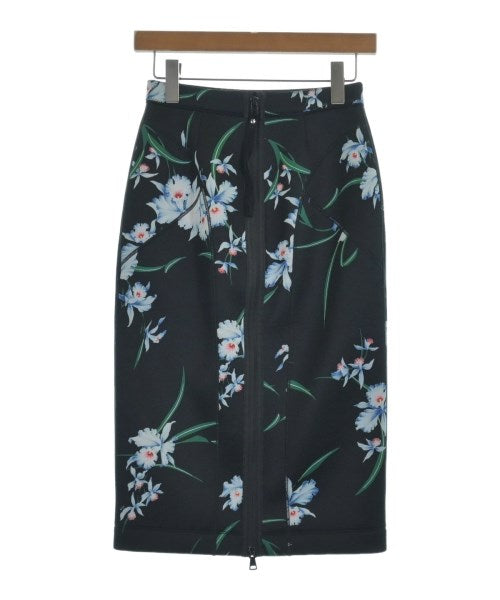 Nﾟ 21 กระโปรงยาวถึงเข่า