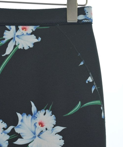 Nﾟ 21 กระโปรงยาวถึงเข่า