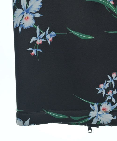 Nﾟ 21 กระโปรงยาวถึงเข่า