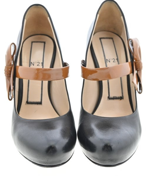 Nﾟ 21 รองเท้าส้นสูง