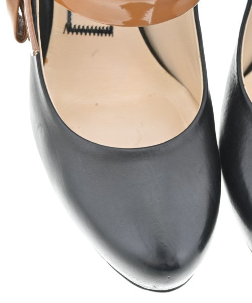 Nﾟ 21 รองเท้าส้นสูง