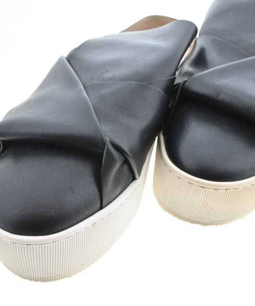 Nﾟ 21 รองเท้า อื่น