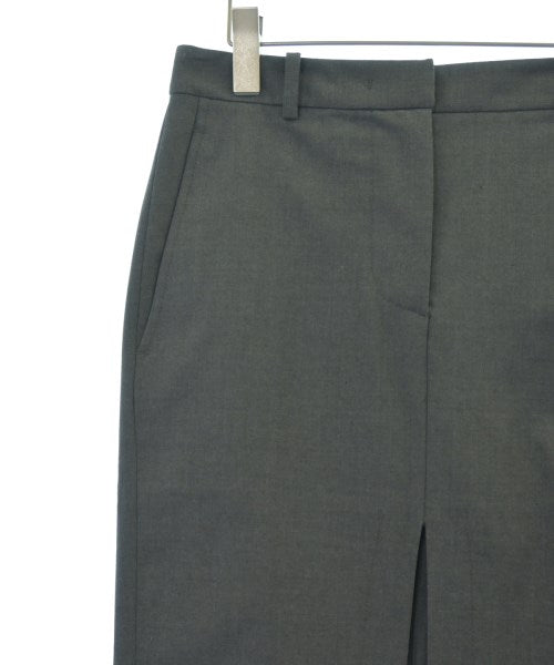 Nﾟ 21 กระโปรงยาวถึงเข่า