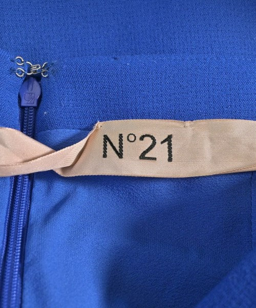 Nﾟ 21 กระโปรงยาวถึงเข่า