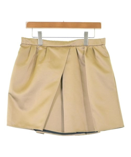 Nﾟ 21 กระโปรงสั้น