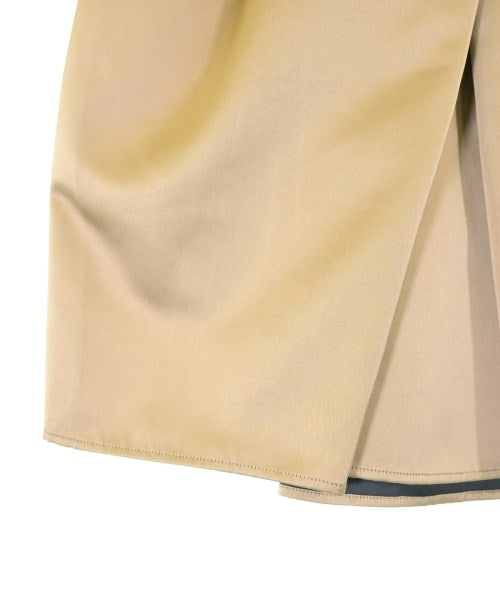 Nﾟ 21 กระโปรงสั้น