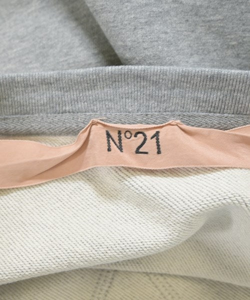 Nﾟ 21 เสื้อสเวตเตอร์