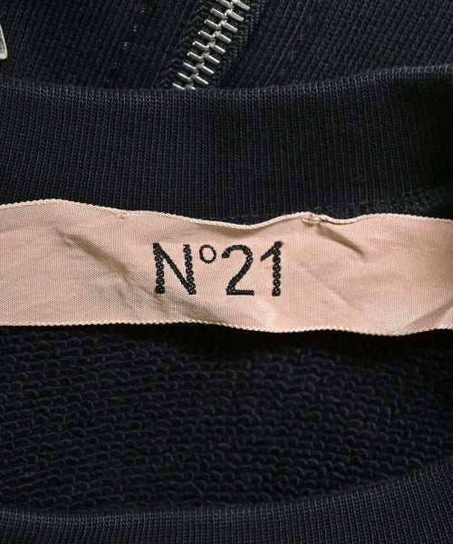 Nﾟ 21 เสื้อสเวตเตอร์