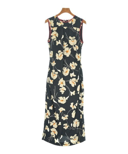 Nﾟ 21 ชุดเดรส