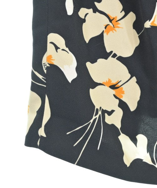 Nﾟ 21 ชุดเดรส