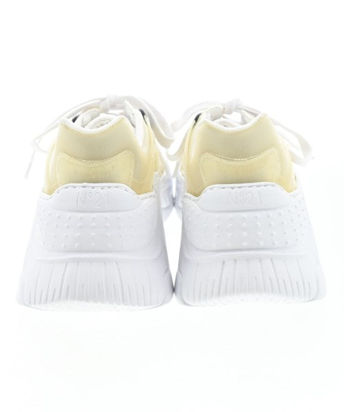 Nﾟ 21 รองเท้าผ้าใบ