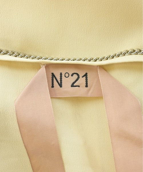 Nﾟ 21 เสื้อสตรี