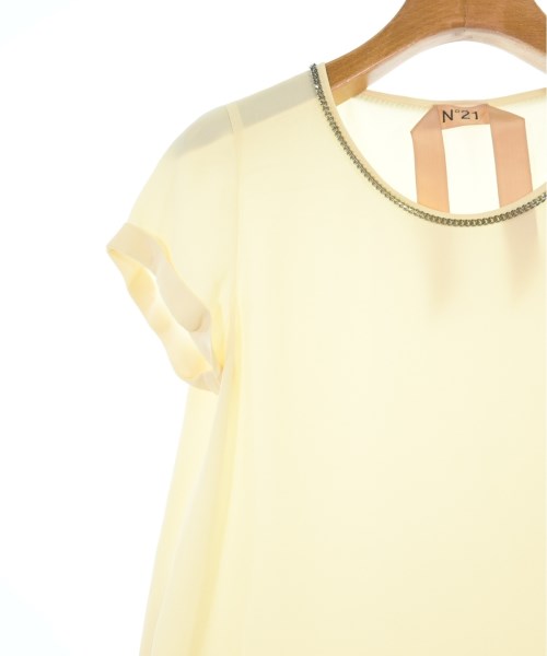 Nﾟ 21 เสื้อสตรี