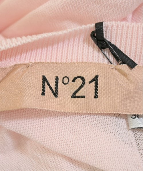 Nﾟ 21 เสื้อแขนกุด
