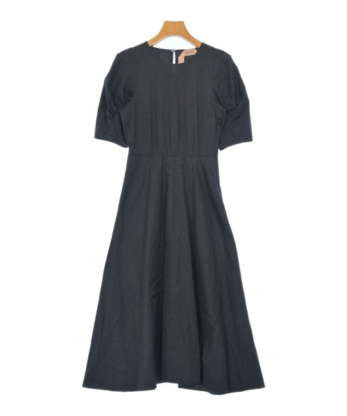 Nﾟ 21 ชุดเดรส