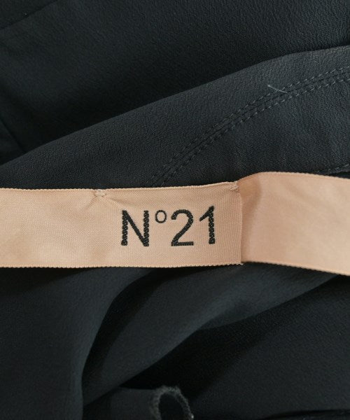 Nﾟ 21 เสื้อสตรี