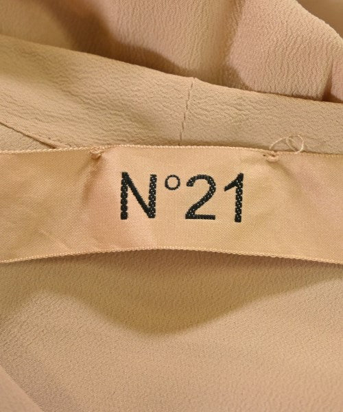 Nﾟ 21 เสื้อสตรี