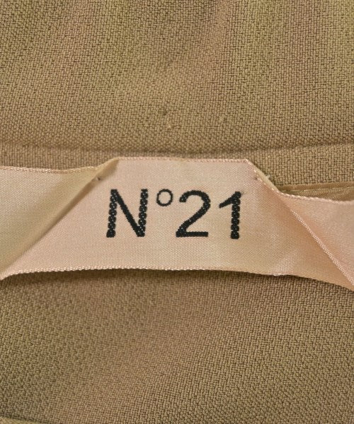 Nﾟ 21 กระโปรงสั้น
