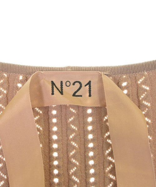 Nﾟ 21 ชุดเดรส