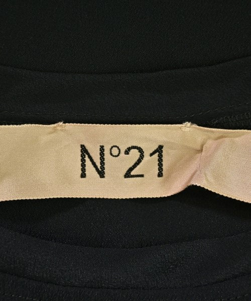 Nﾟ 21 เสื้อสตรี