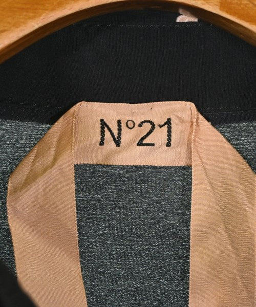 Nﾟ 21 เสื้อสตรี