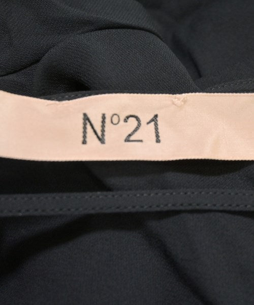 Nﾟ 21 เสื้อสตรี
