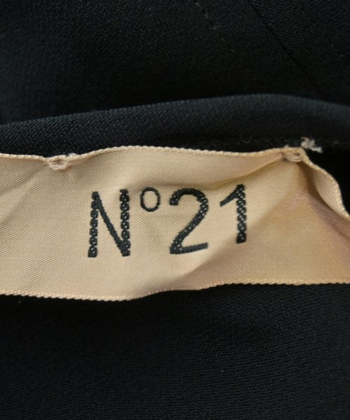 Nﾟ 21 เสื้อสตรี